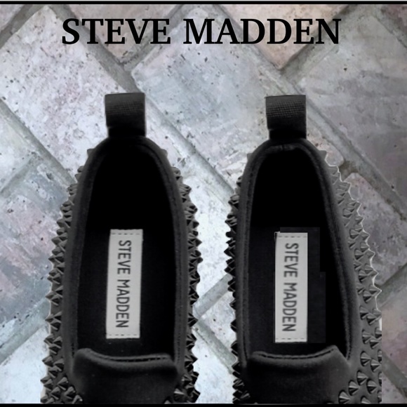 BACK IN STOCK* STEVE MADDEN BAXON STUDDED SNEAKERS - Picture 5 of 7